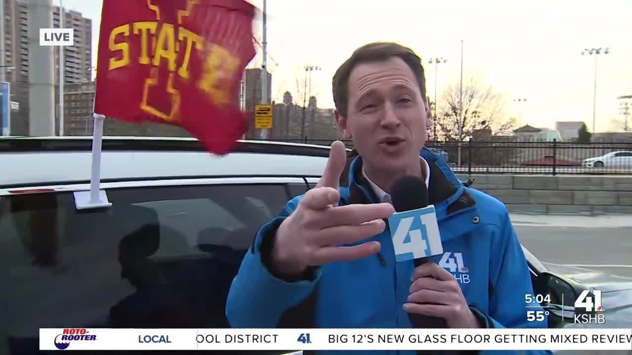 Big 12 fans take advantage of KC Streetcar’s new extension; dub it the ‘Cyclone Train.’