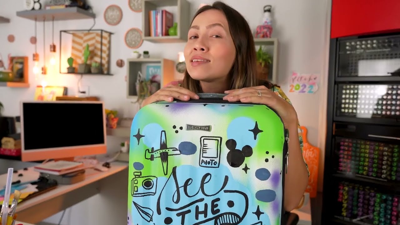 PINTEI UMA MALA DE VIAGEM PARA A CLIENTE COM UM LETTERING DISNEY! FICOU BOM?