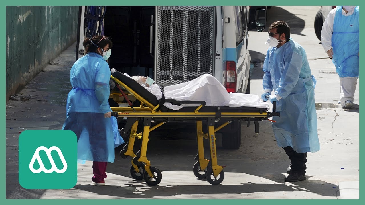 Resistiré: La dura realidad de médicos chilenos en España