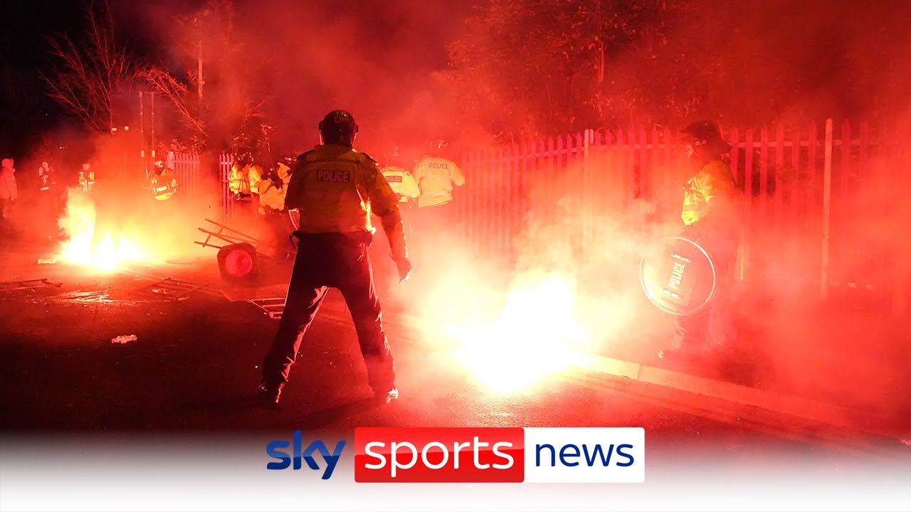 Police make statement after after four officers injured during clashes with Legia Warsaw fans