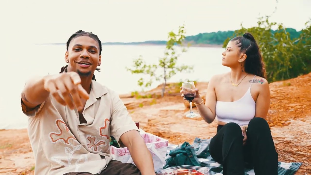 Houdxni - Fake Love (Official Video)