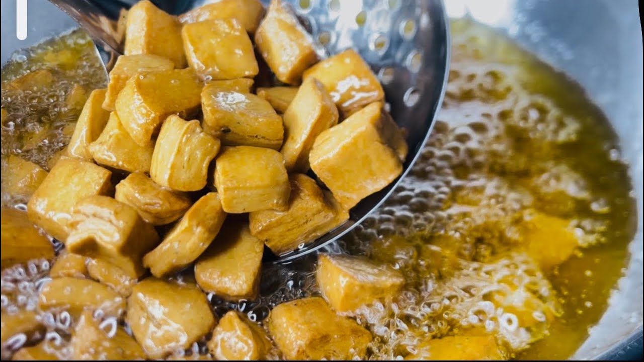 How to make crunchy Nigerian chinchin /Ugandan daddies /mandazi  #chinchin #mandazi  #recipe #baking