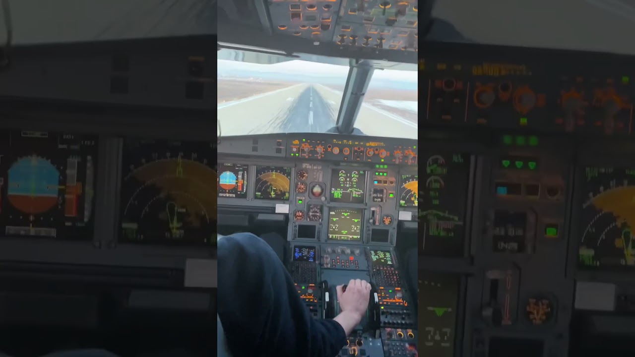 #авиация #a320 #airbus #кабинапилота Моя первая #посадка в #Чите в качестве капитана