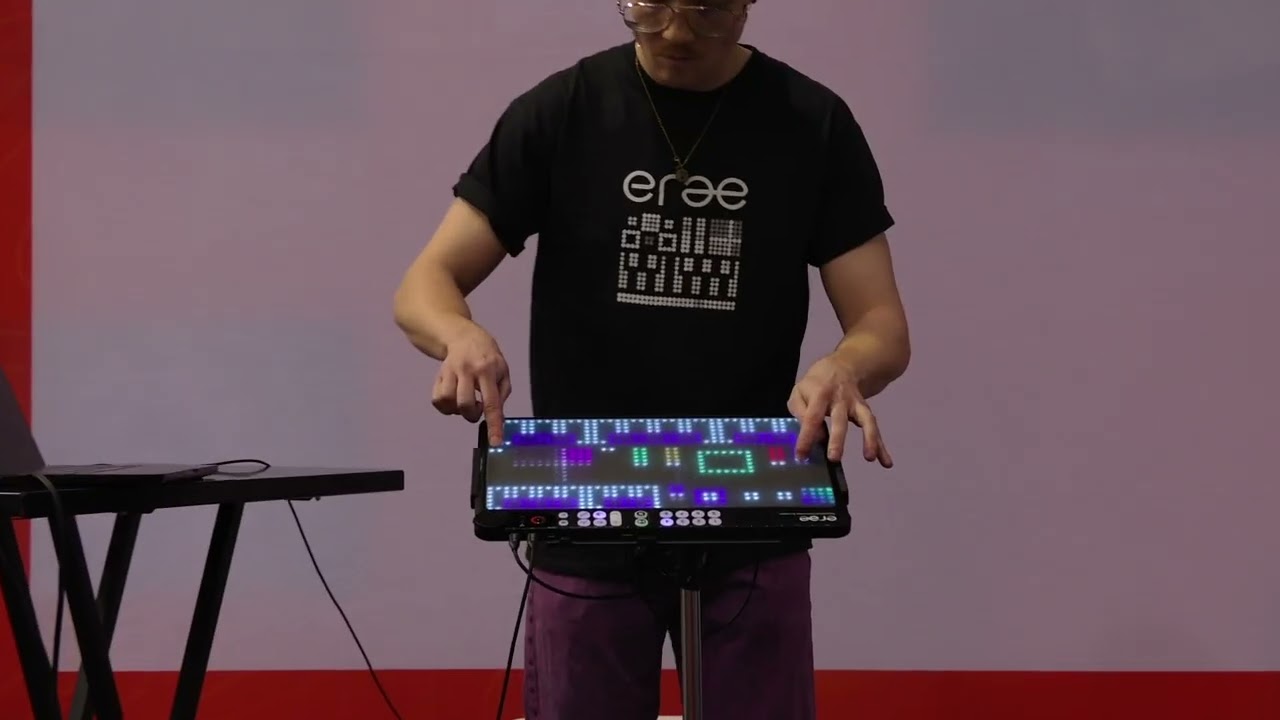 French producer Romain Jovion presents a live Erae 2 performance