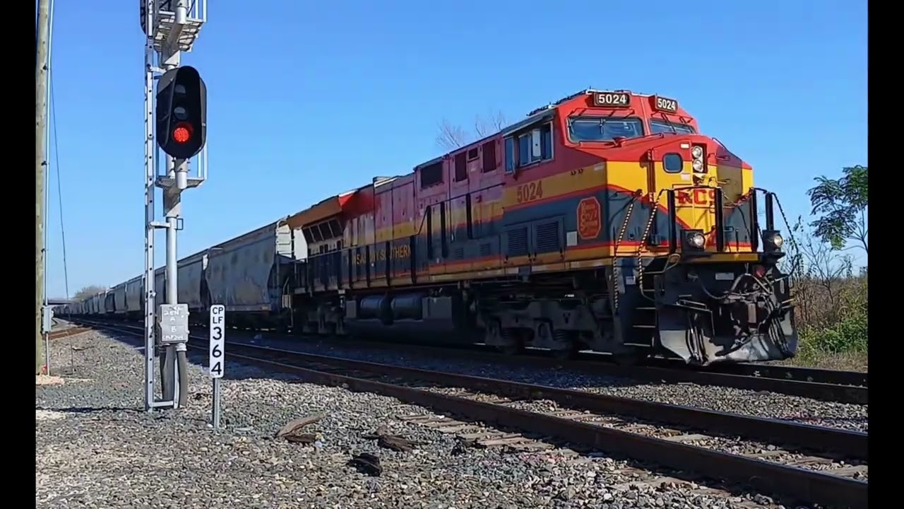 Railfanning Houston ft.  @andrewzhang6802 , @BrandonCollinsworth ​, @Htown_railfan & @Trackside_JD 