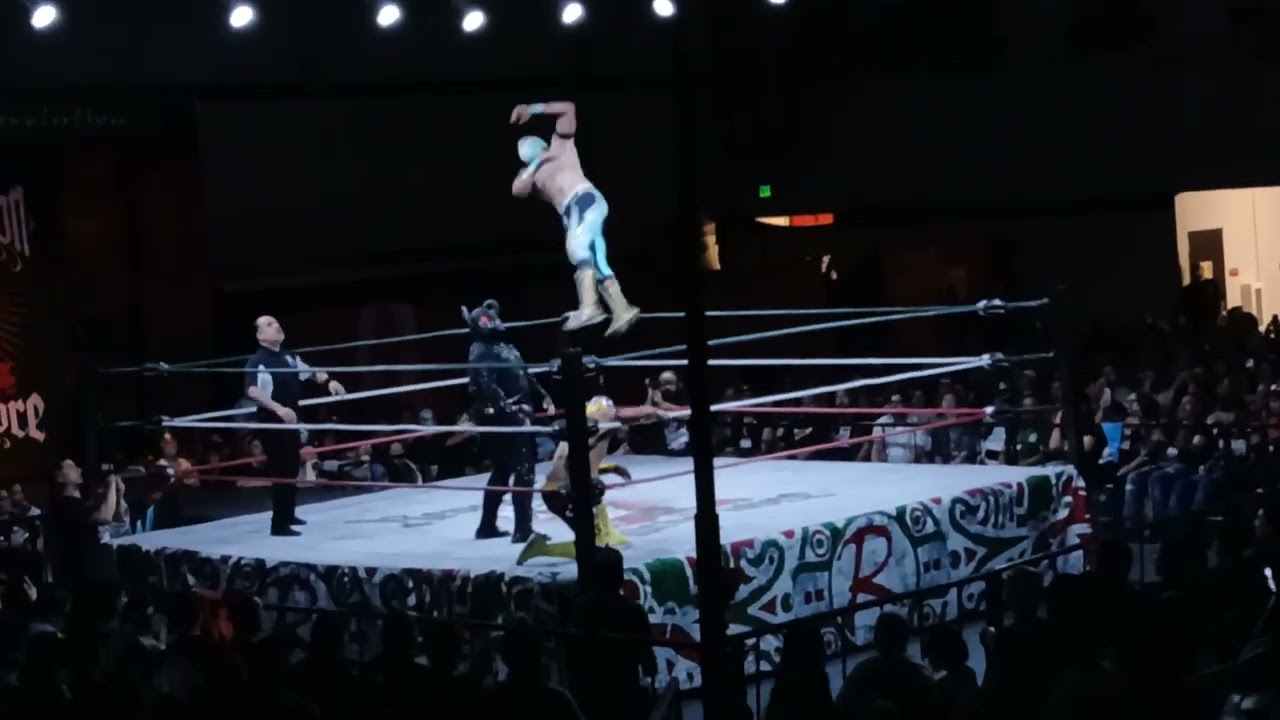 Capitán suicida vs. Esfinge vs. Máscara dorada vs. el Cucuy 