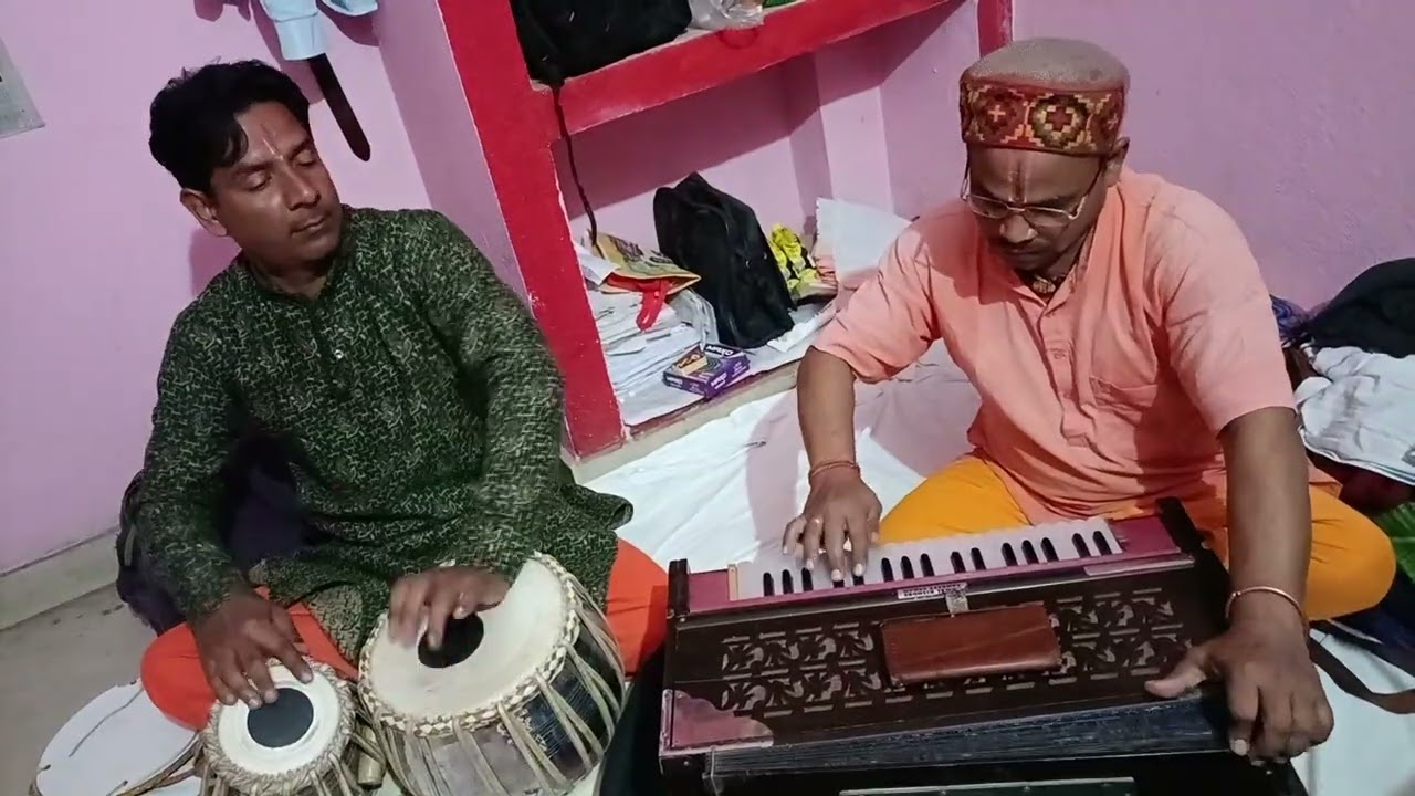 Ghar aur Mahal ki baten chhodo gayak Manoj baba official