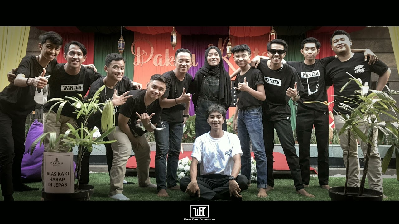 Janur Melengkung ( WEC Wanter Ethnic Collaboration)