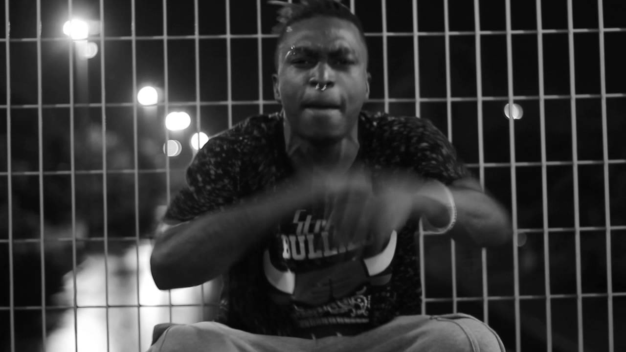Commas - Freestyle - T-Strike