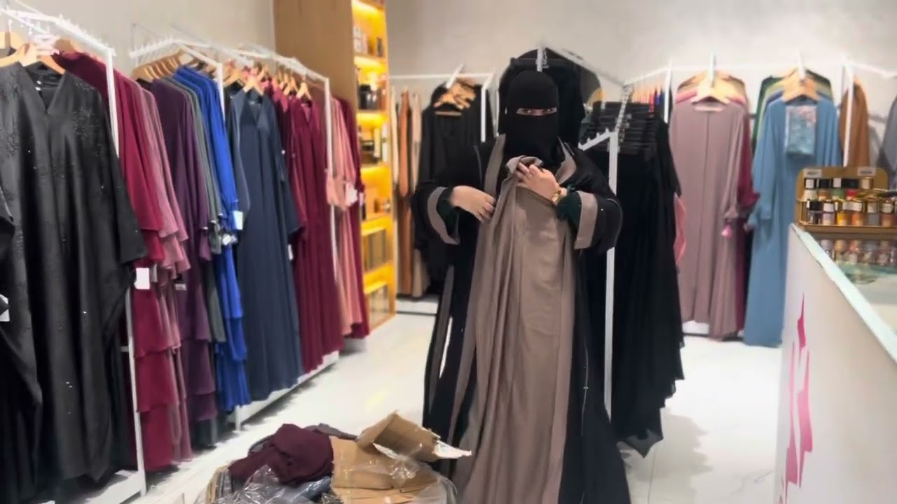 الجديد المستورد من السعودية 🇸🇦🇸🇦 عباية مناسبات و نقاب بدون اسم + الطرحة بالالوان
