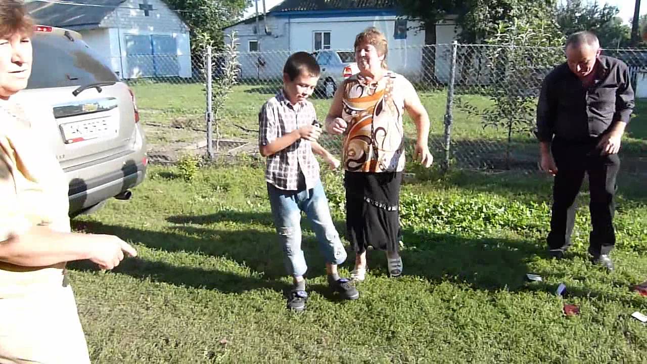 20110923(165124).m2ts                    гулянка в селе