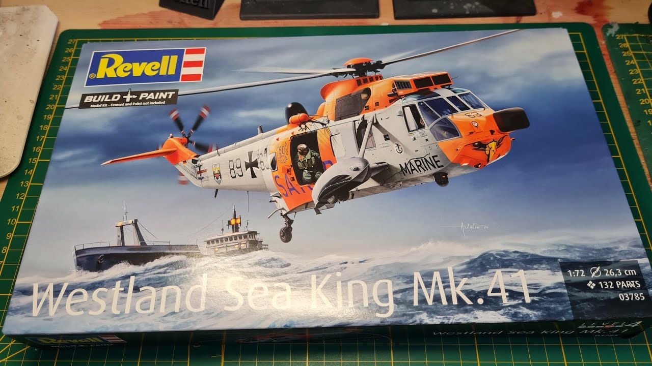 Unboxing Revell Westland Sea king 1:72