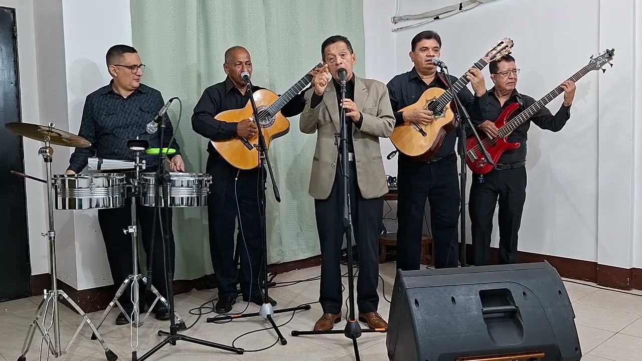 Jonny Piguave Ramos (Super Star) Bolero Parece que fue ayer 