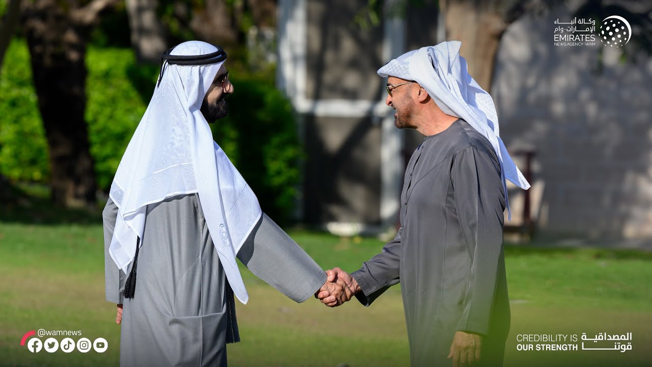 رئيس الدولة ومحمد بن راشد يبحثان شؤون الوطن والمواطن خلال لقائهما في استراحة المرموم