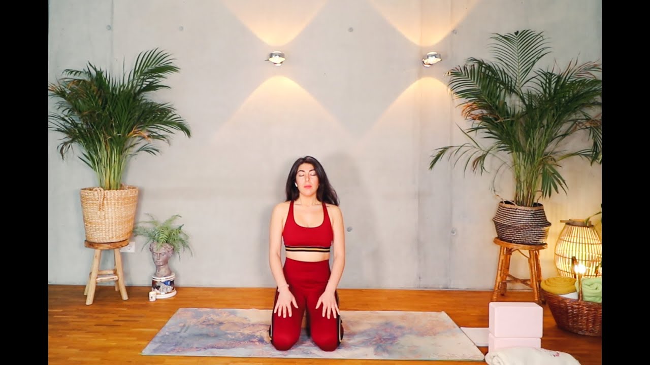 Vinyasa Flow to balance & awaken the Root Chakra
