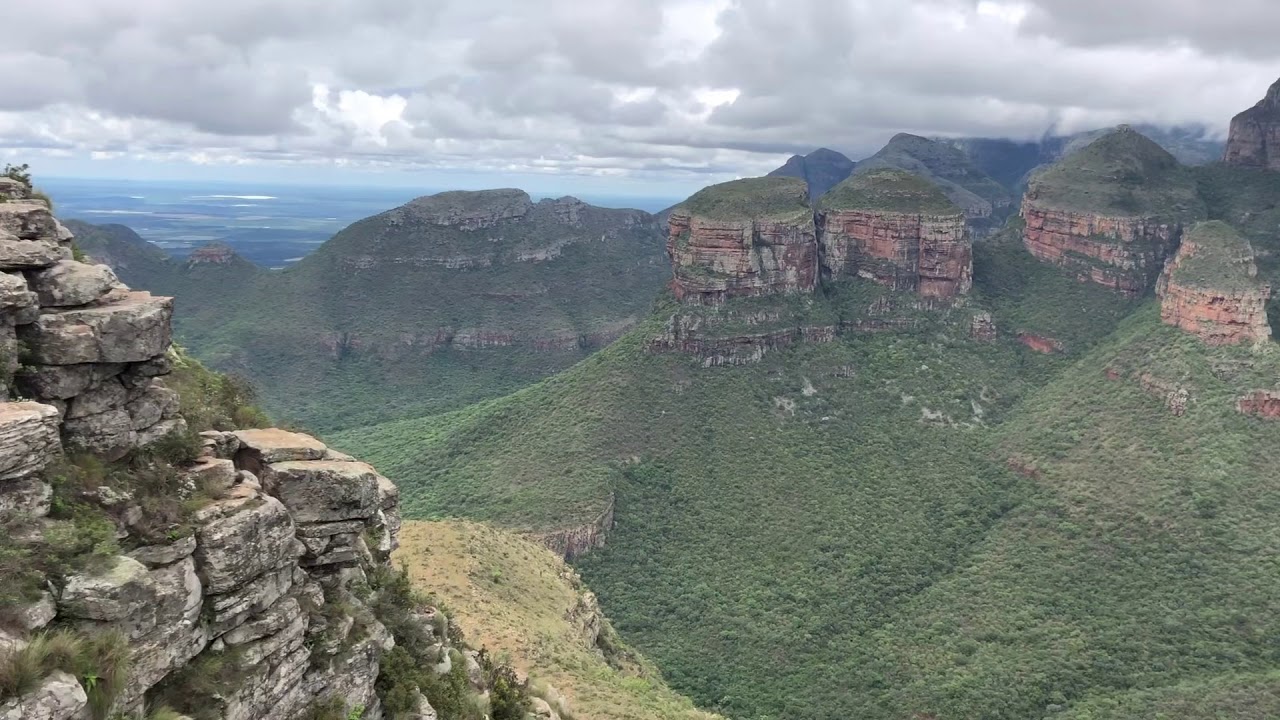 Visit South Africa Panorama Route | Three Rondavels and Bourke&rsquo;s Luck Potholes