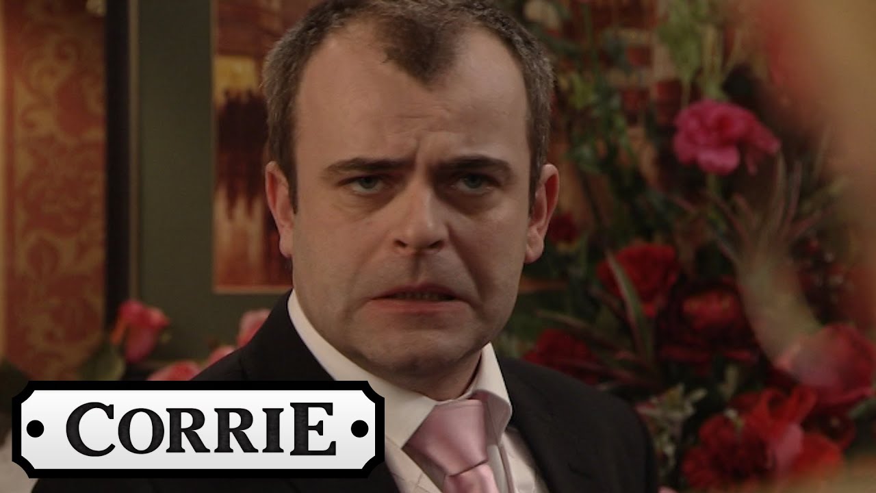 Coronation Street - Steve's Weddings: Steve And Tracy