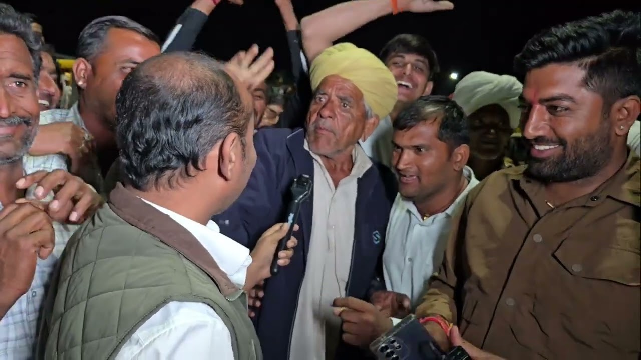 रात में टोल प्लाजा पर धरने पर डटे RLP के थानसिंह डोली और सैकड़ों किसान, सरकार पर भड़के