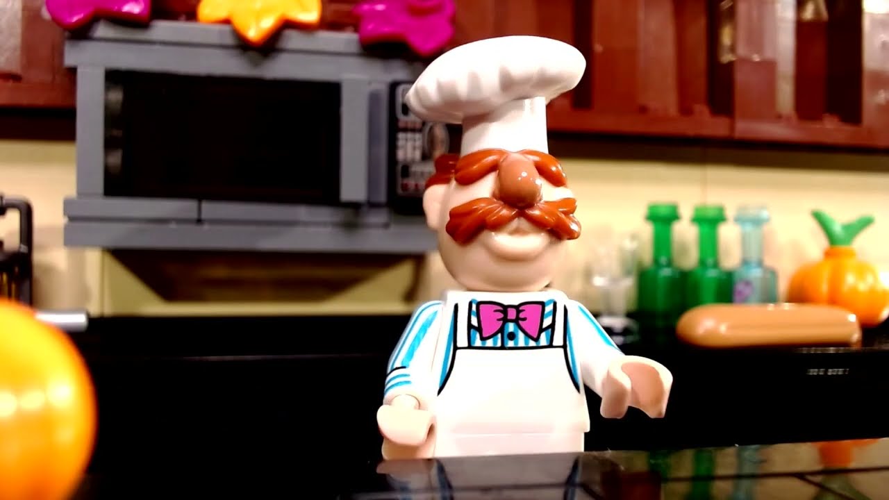 Lego Swedish Chef Making a Pumpkin Pie (Stop Motion)