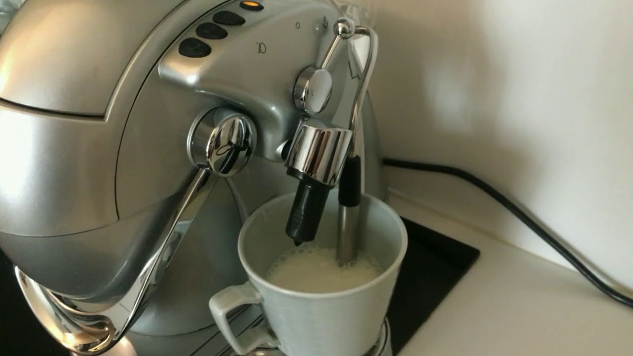 Как сделать капучино в капсульной кофемашине Di Maestri Caffitaly