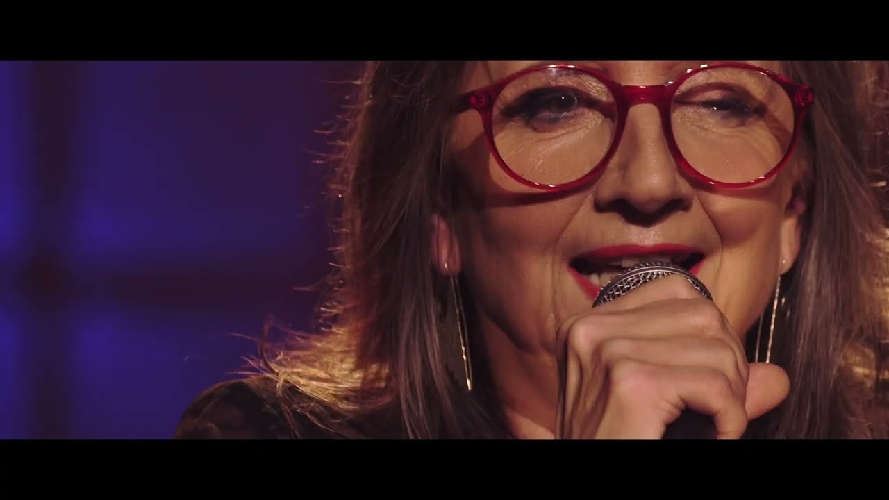 Liliana Vitale │ME CAIGO Y ME LEVANTO (En Vivo en Hasta Trilce)