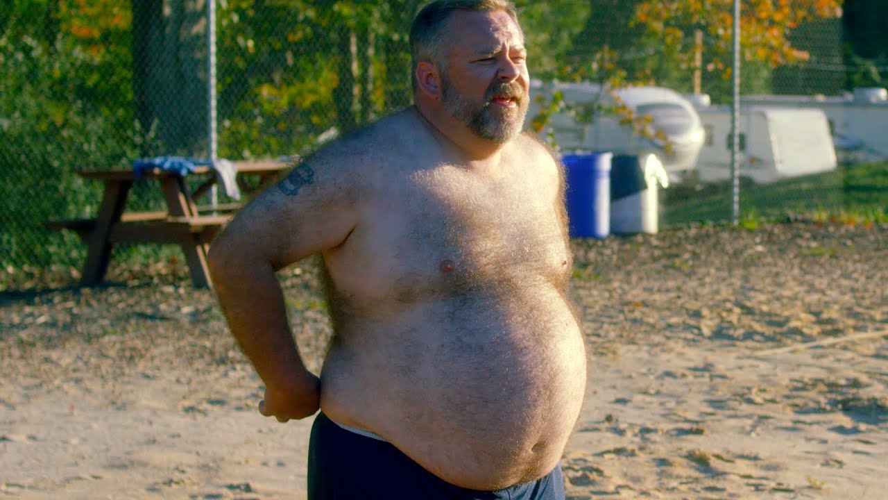 Bear City 3 Selects: Top Gun's famous Volleyball scene... for bears!