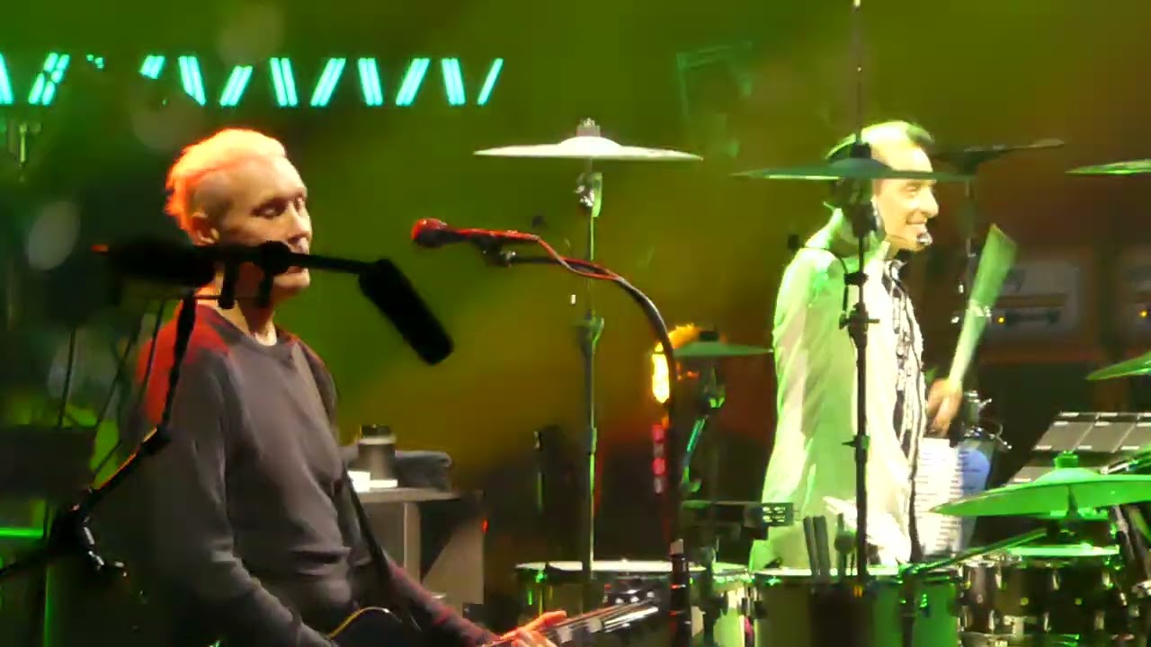 HD - Die Ärzte – Vokuhila Superstar (live) @ Vienna, Austria 30.08.2023
