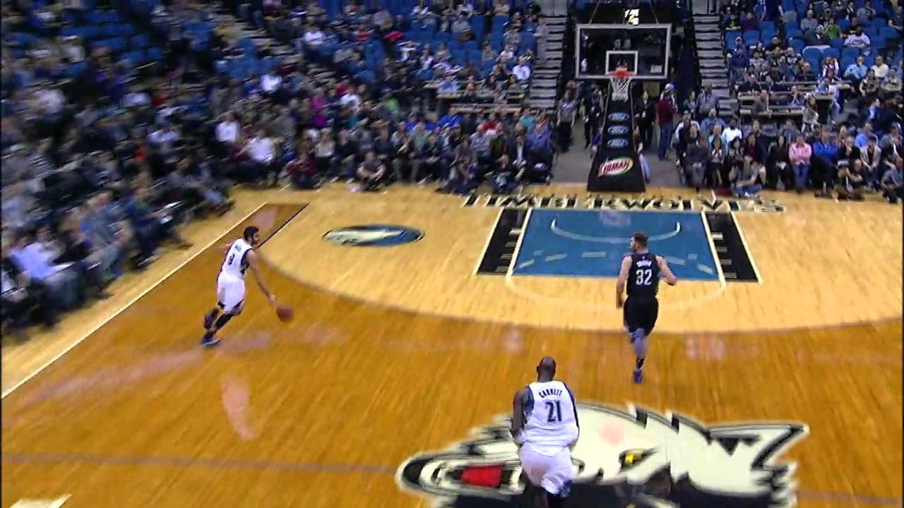 Kevin Garnett POSTERIZES Blake Griffin | Clippers vs Wolves | 12.7.2015