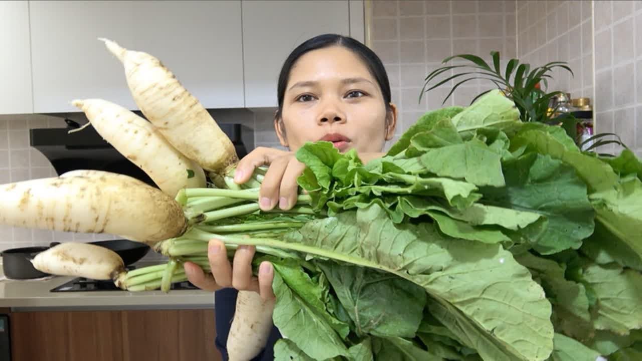 菜市场没人要的白萝卜叶，经过这样简单腌制，３天后变成人间美味