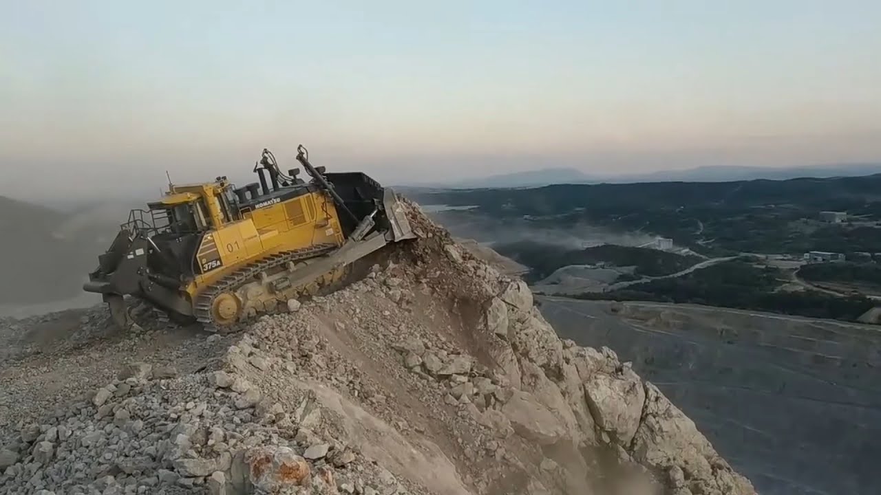 13 Minutes Of Mind-Blowing Machines Operating Beyond Their Limits And On Another Level