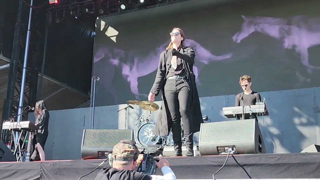 Cold Cave - 'Glory' Darker Waves Festival 2023