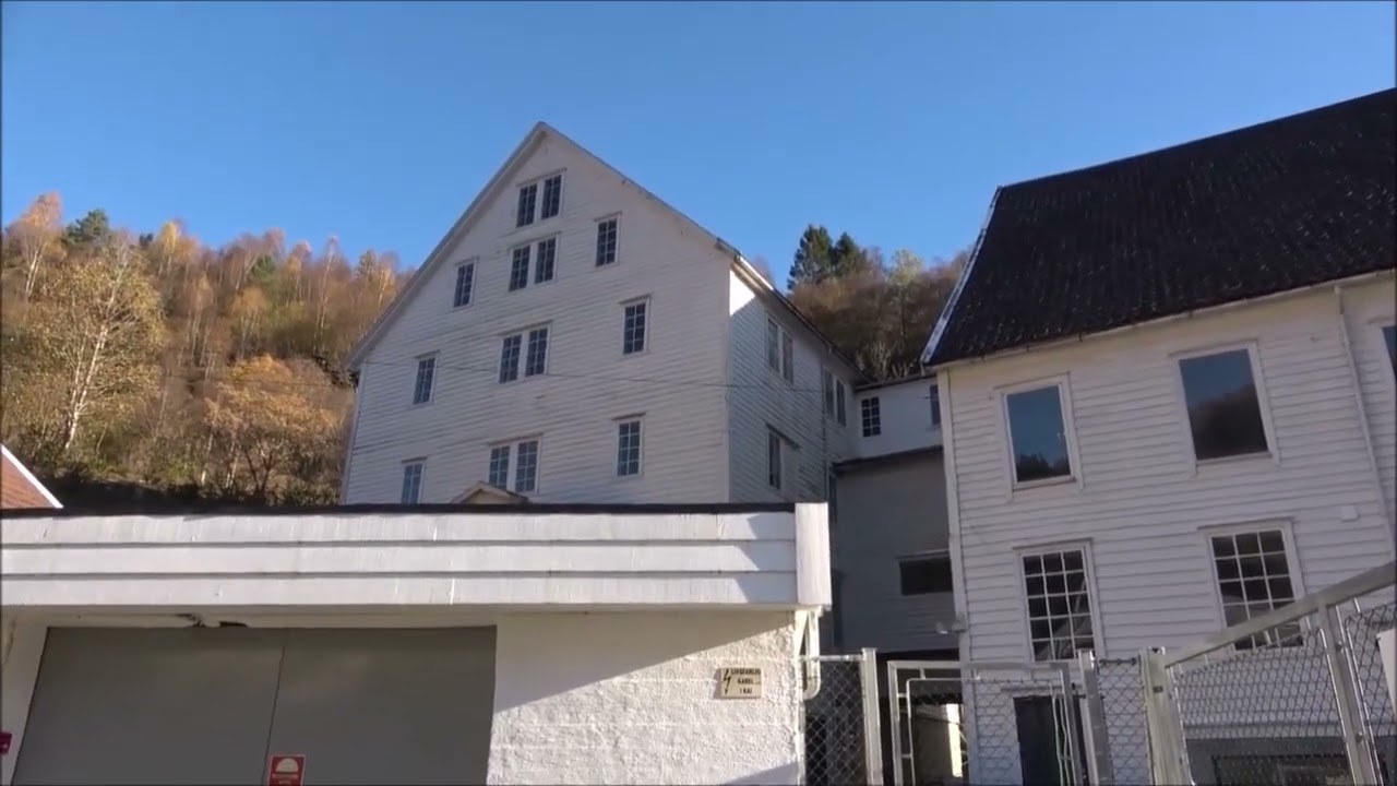 Bjørsvik del 1  Øystein Ånensen fortel
