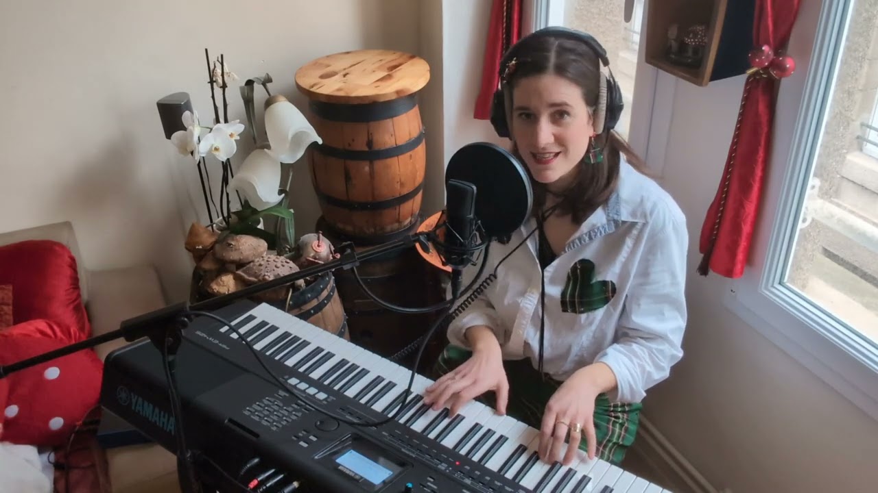 Regarde-moi - Priscilla (reprise piano voix)