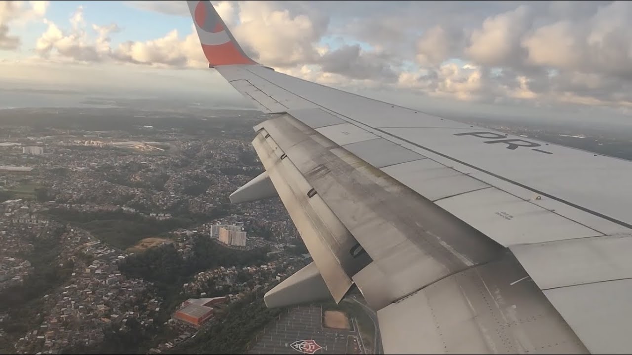 GOL Boeing 737-700 landing @SSA
