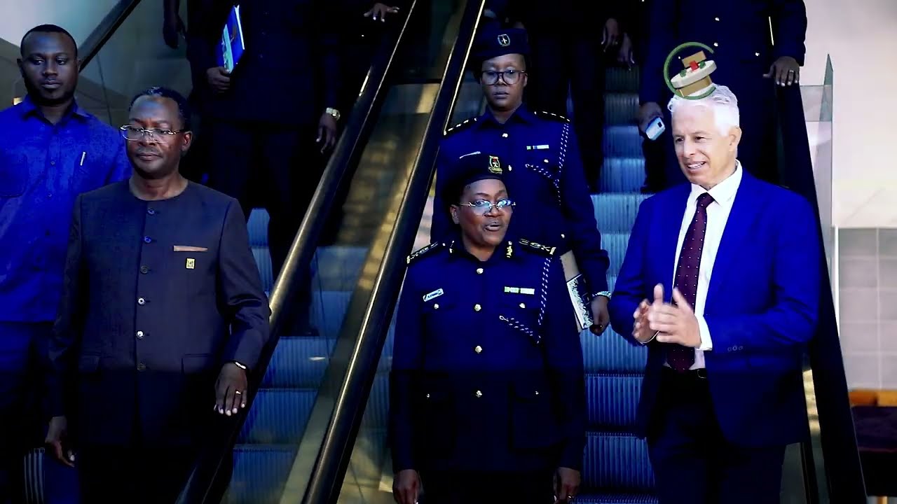 #SIKU YA KIMATAIFA YA WAHAMAJI DUNIANI WAZIRI SIMBACHAWENE AZUNGUMZA NA WAANDISHI WA HABARI