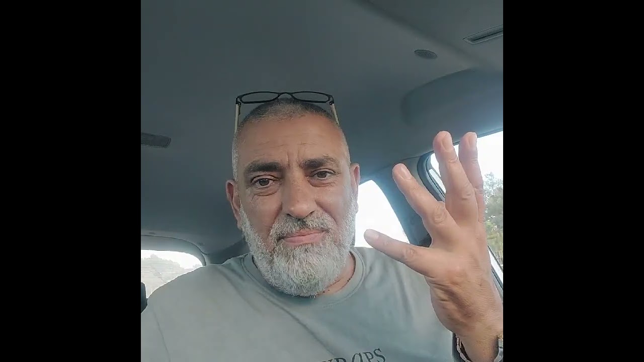 ٧٢ 🟧 هل أُصلي على رسول الله يوم الجمعه ام استمر بالاستغفار ؟؟ 