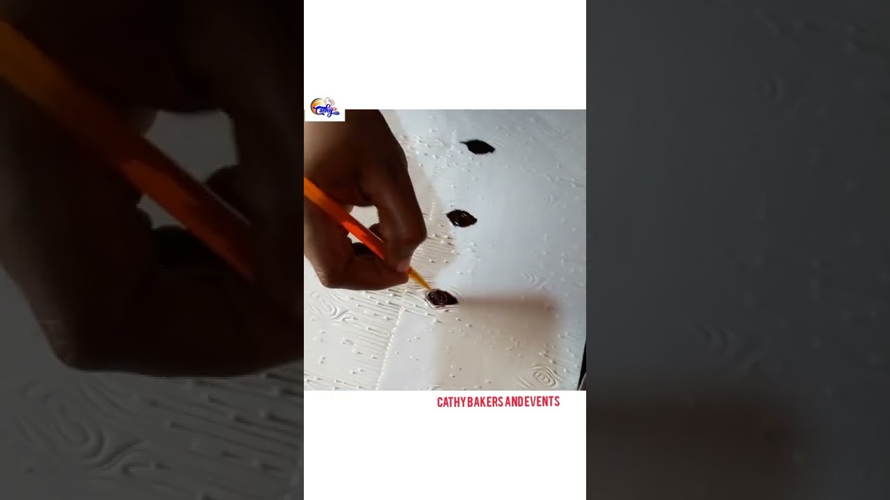 wood effect cake design. This video teaches how to achieve wood effect designs on your cake