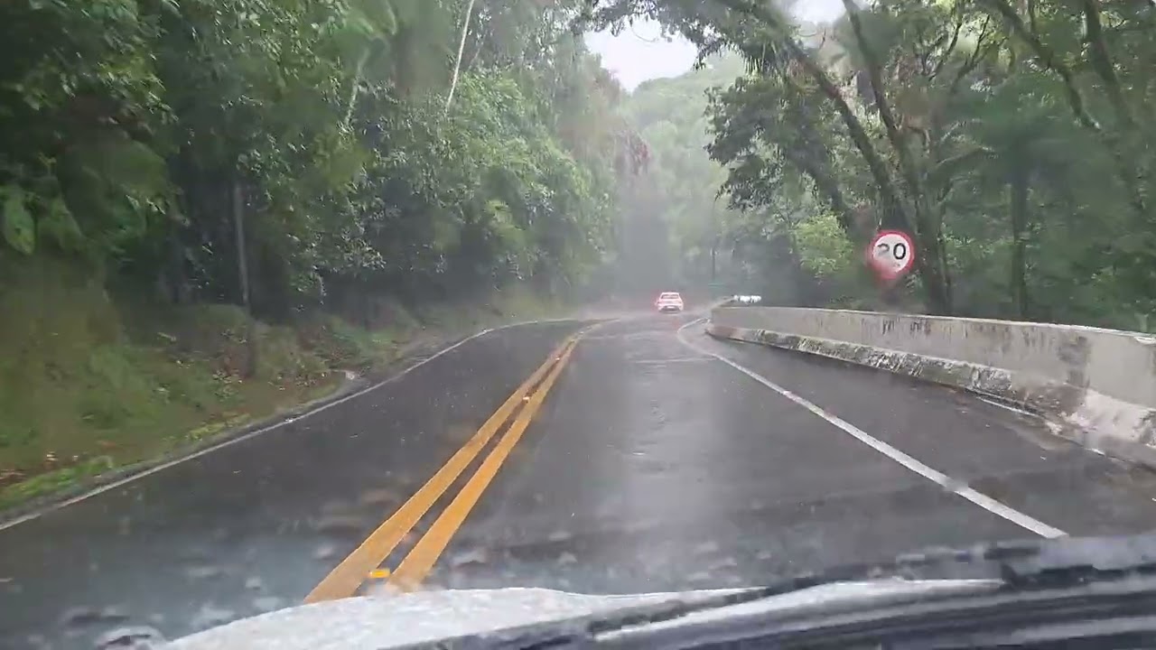Descida da TEMIDA Serra Taubaté/ Ubatuba, Rod. Osvaldo Cruz 