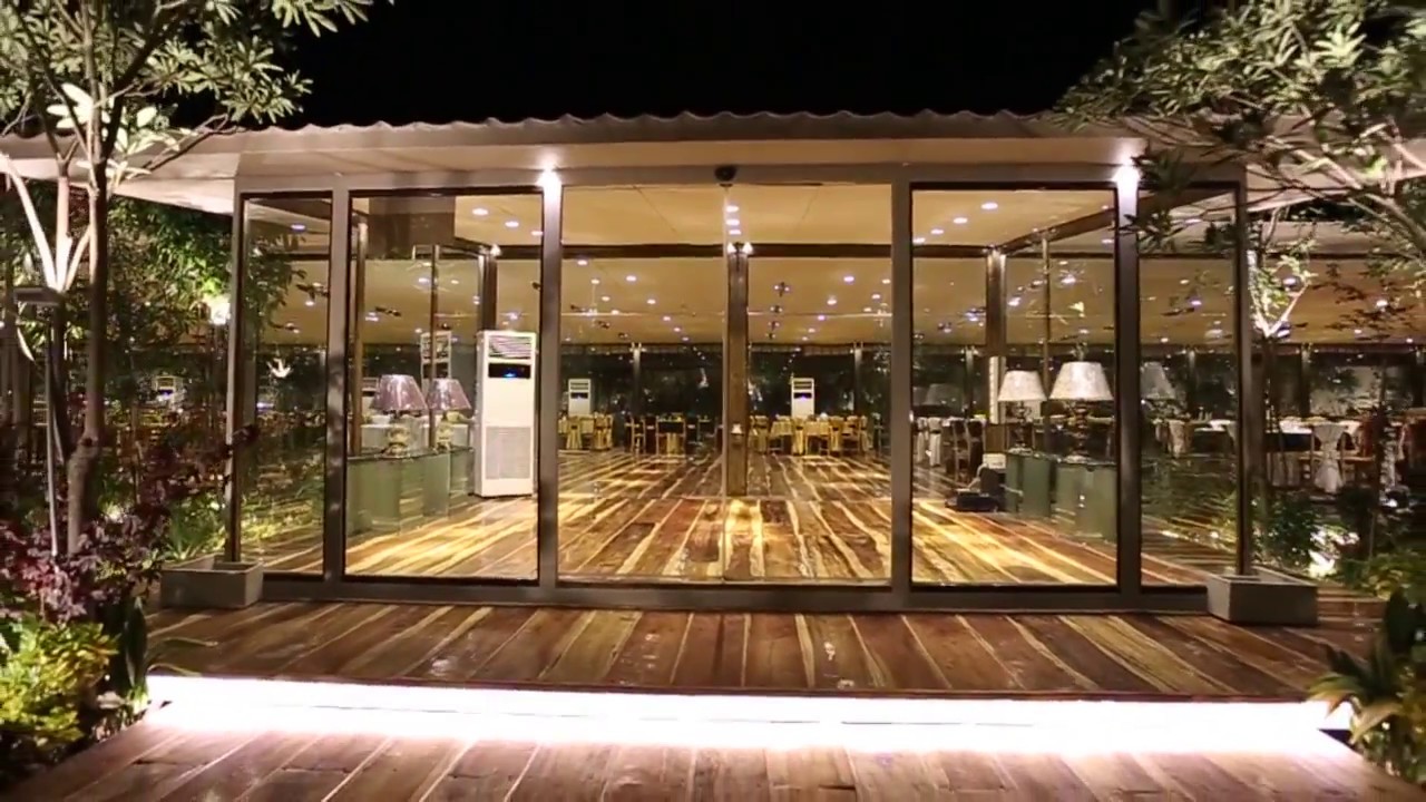 Golden Horse Glass Marquee