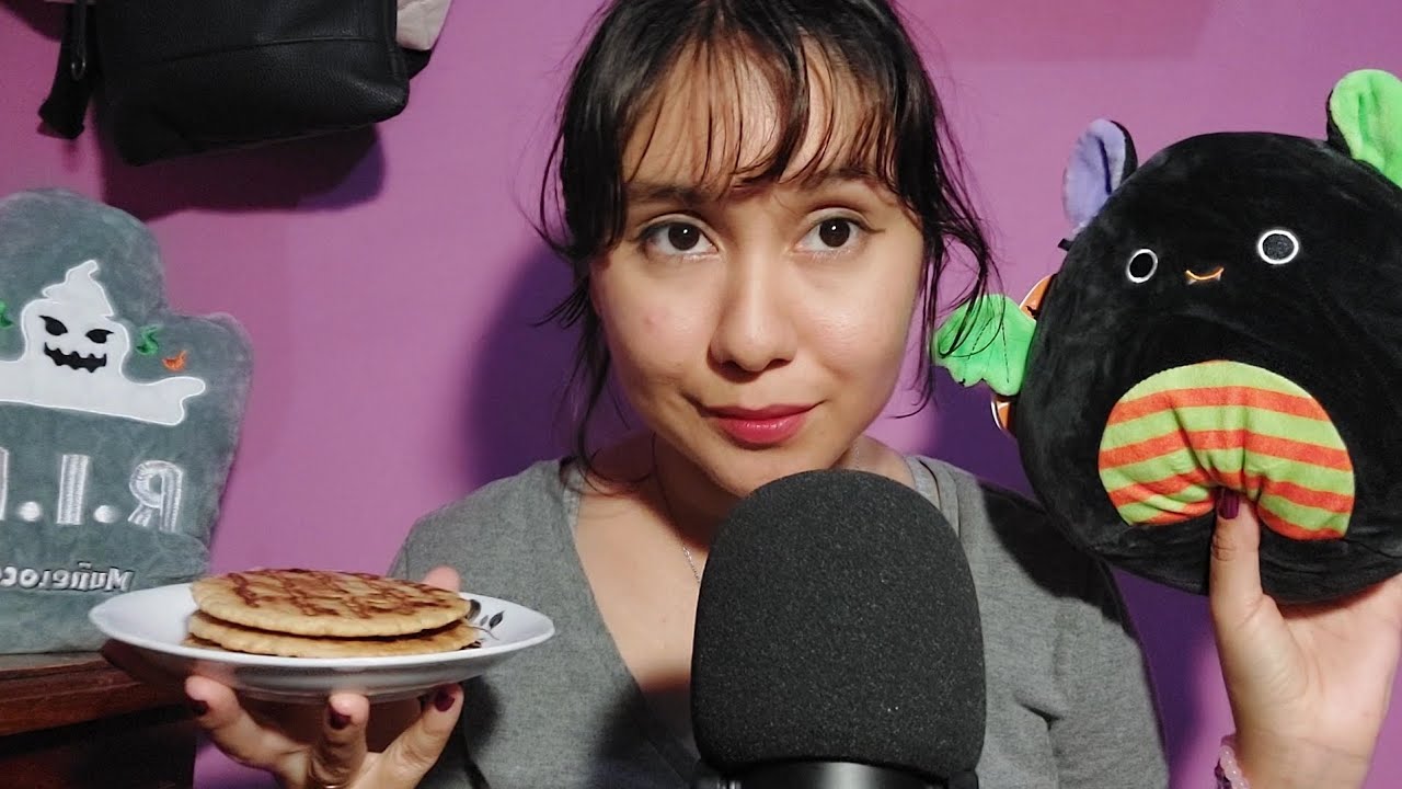 🎙ASMR comiendo|Platica+Unboxing de muñelocos🧸