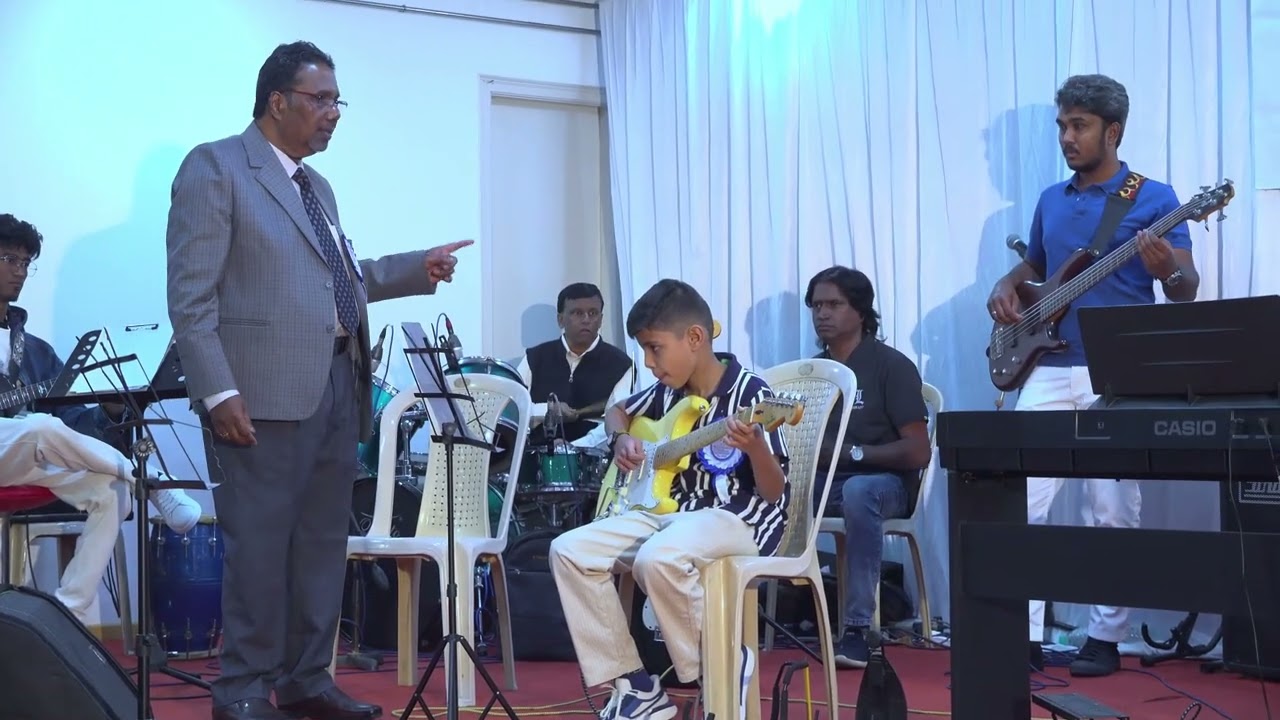 Jingle Bells -  Performed by Gayan