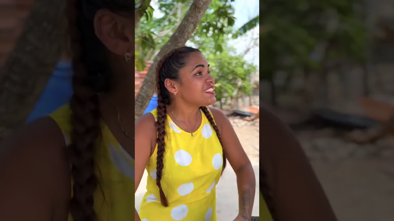 El sabanero bailando champeta con su mamá y su papá