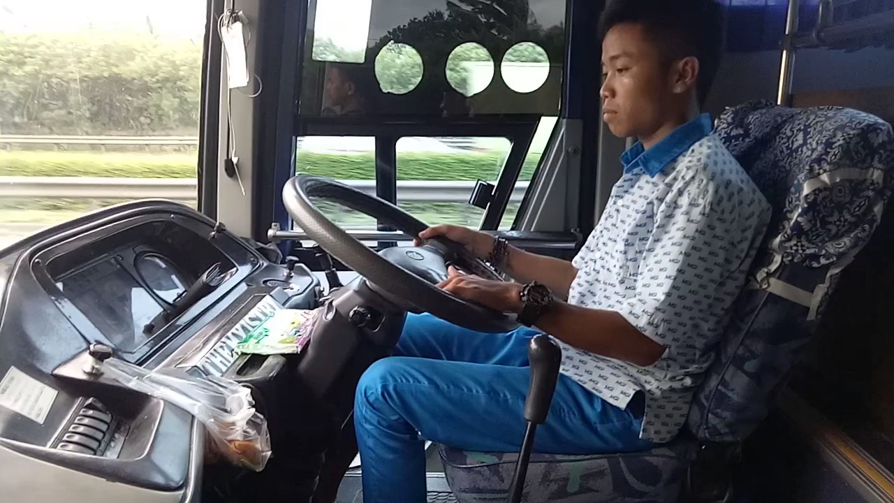 Supir bis MGI termuda