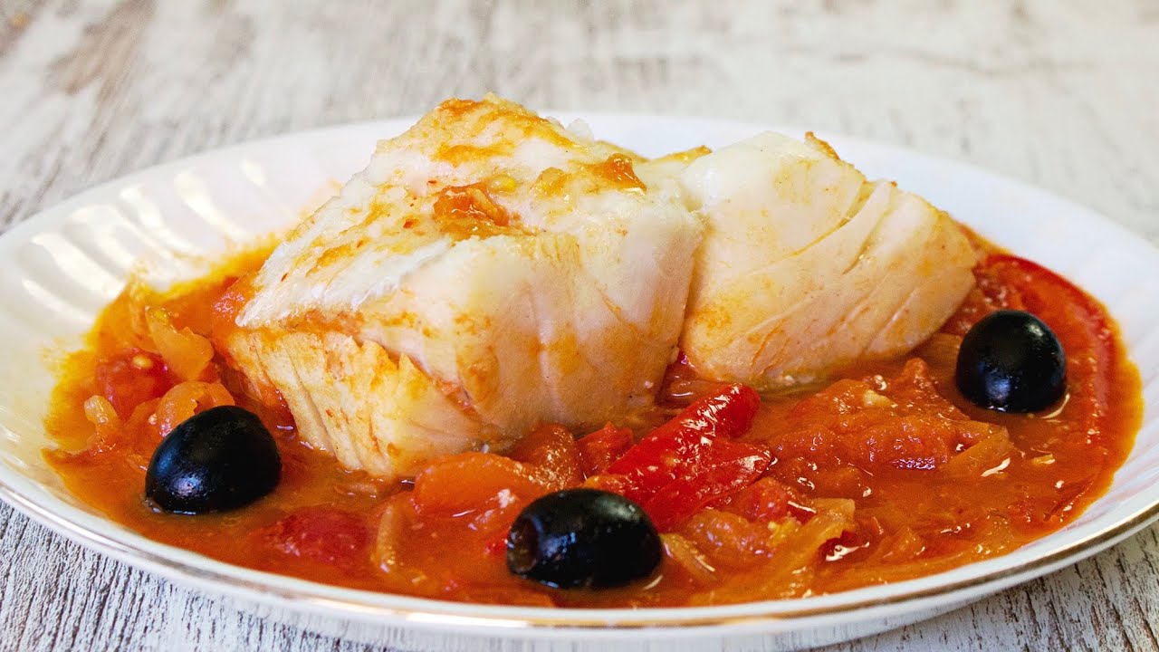 Простой и вкусный рецепт трески в помидорах. Средиземноморская кухня.