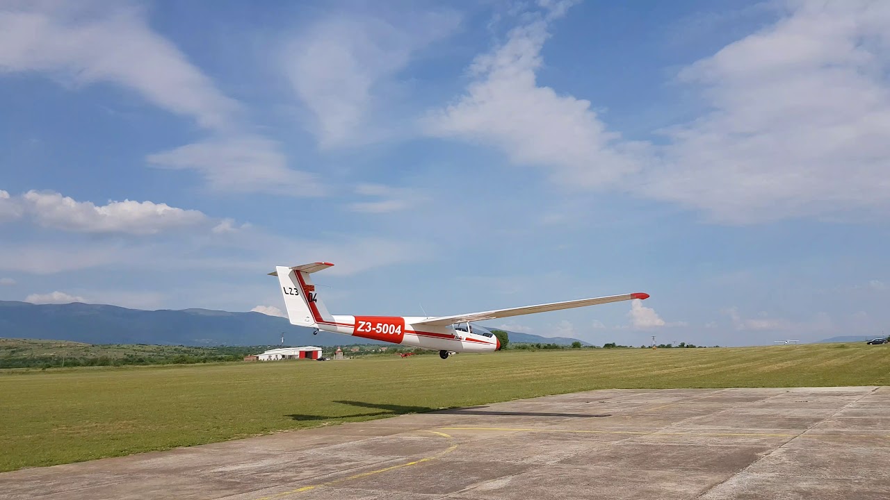 Super Blanik glider low pass