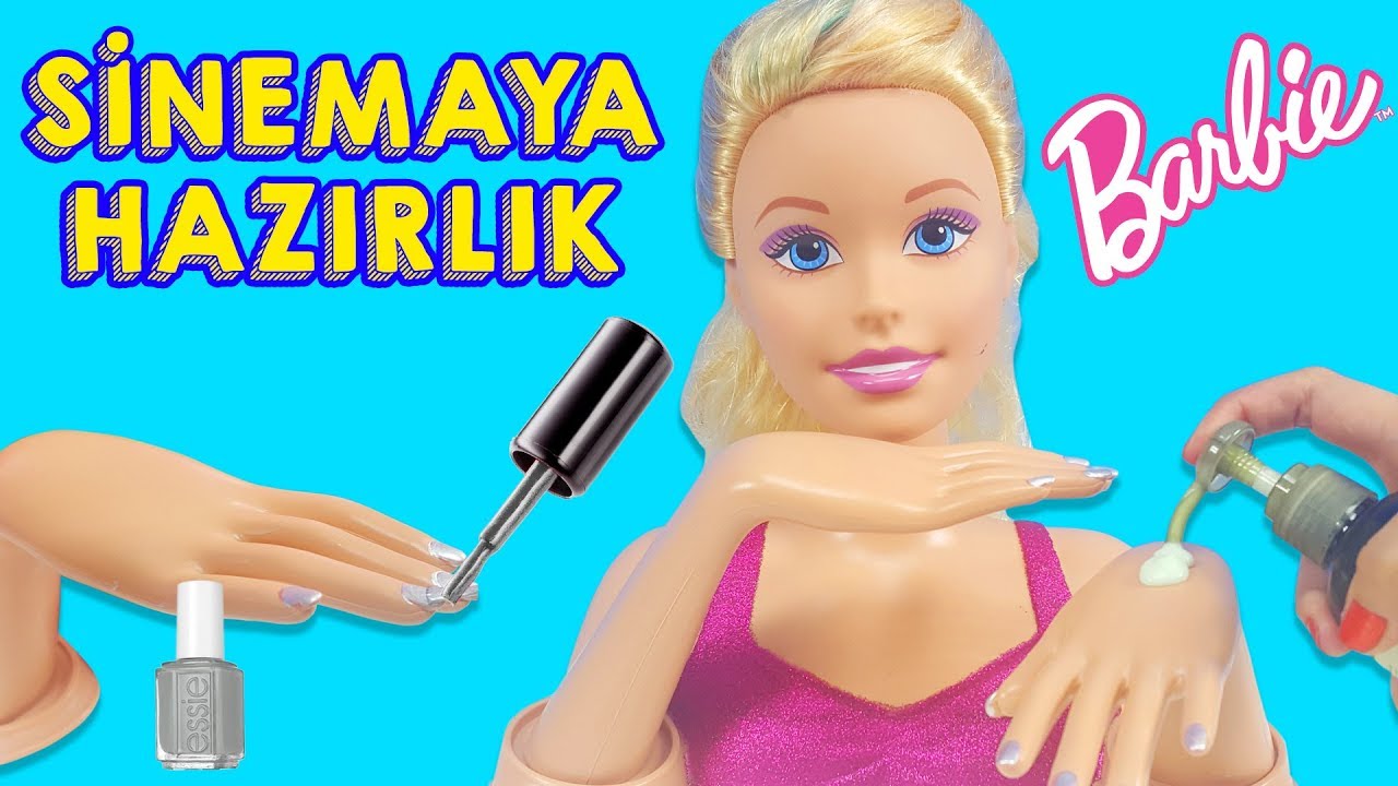 Barbie Oje S&uuml;r&uuml;p El Bakımı Yaptırıp Sinemaya Gitmeye Hazırlanıyor | Evcilik TV