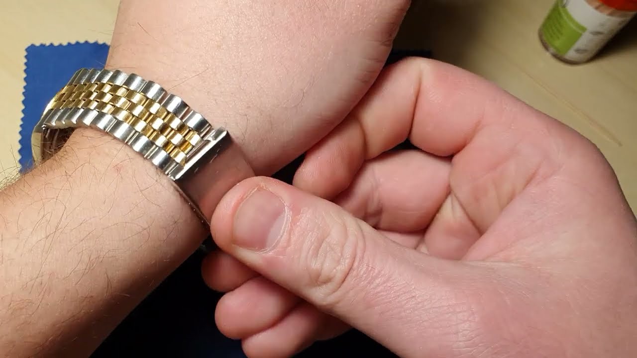 how to adjust clasp size on the watch ( bracelet length ) On vintage Rolex Omega and modern watches