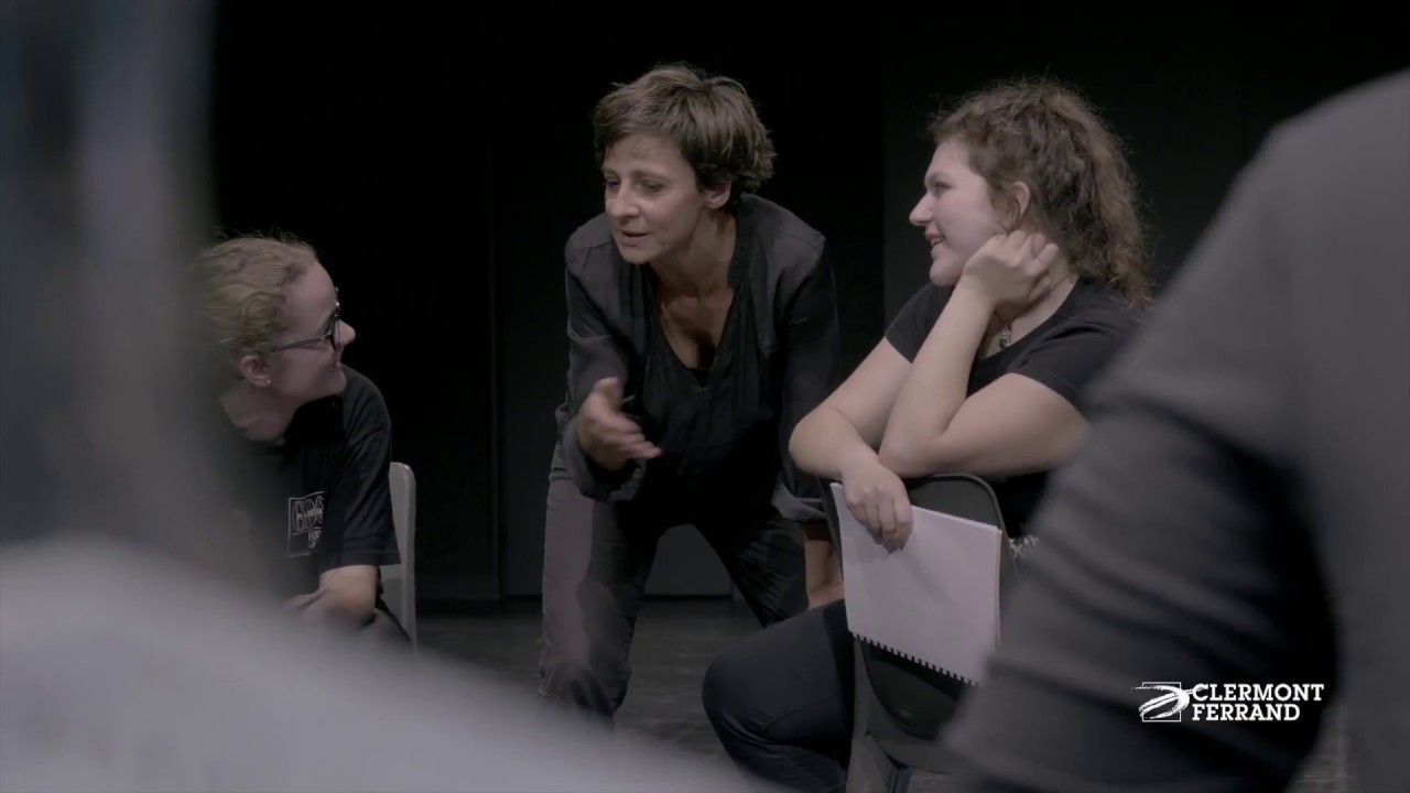 La Cour des trois Coquins, scène vivante
