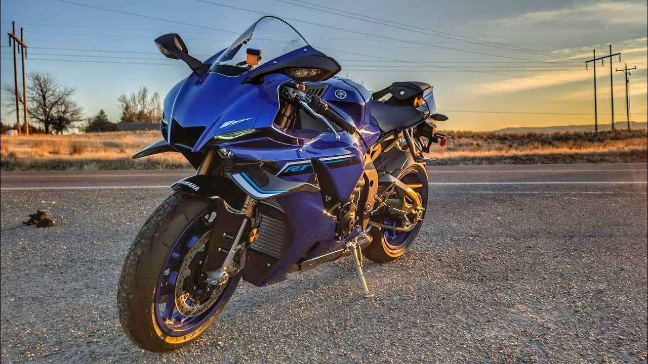 2025 YAMAHA YZF R1 Team Yamaha Blue Color with STOCK Exhaust System Sound (HD)