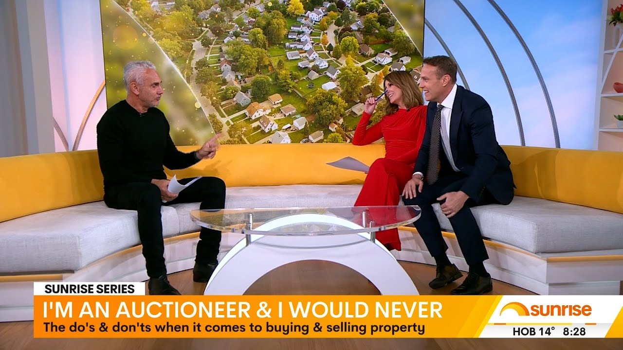 'I'M AN AUCTIONEER AND I WOULD NEVER...' @sunrise